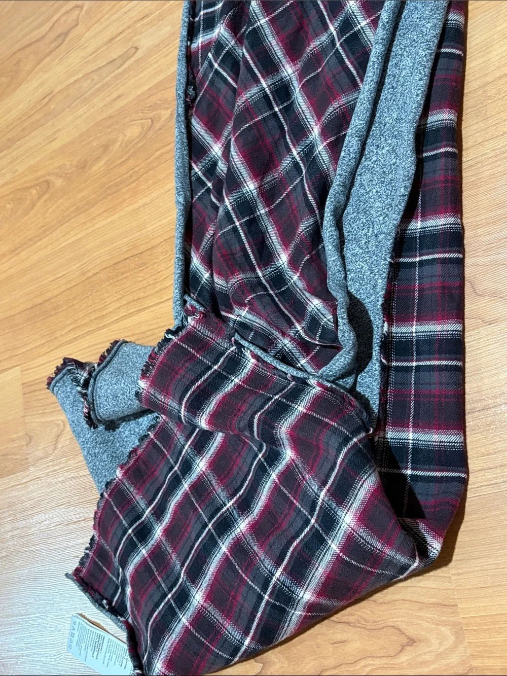Izzue reversible scarf
